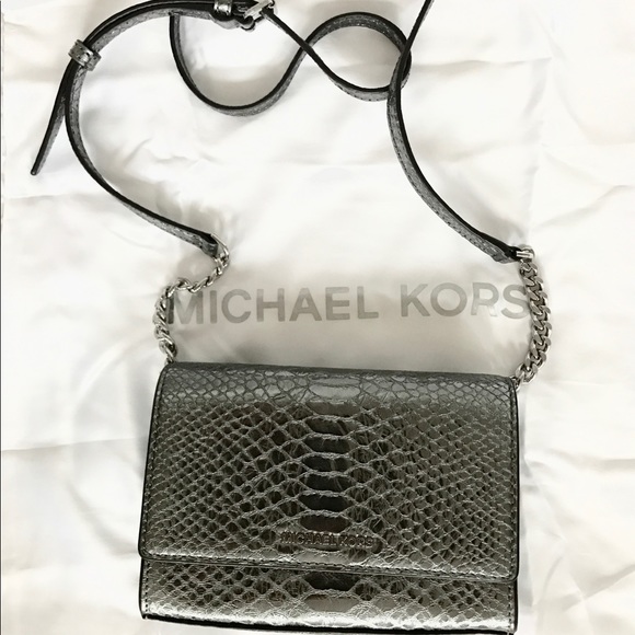 New Authentic MK Ruby Medium crossbody Pewter - Picture 2 of 7